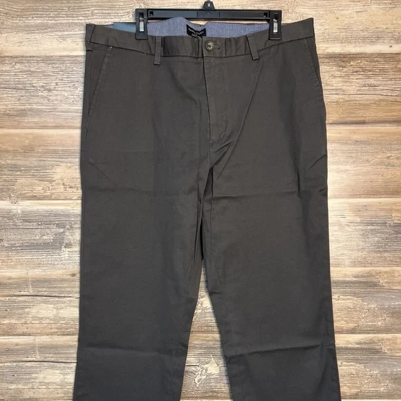 Banana Republic Emerson Stretch Chino Pant Straight Fit in Gray